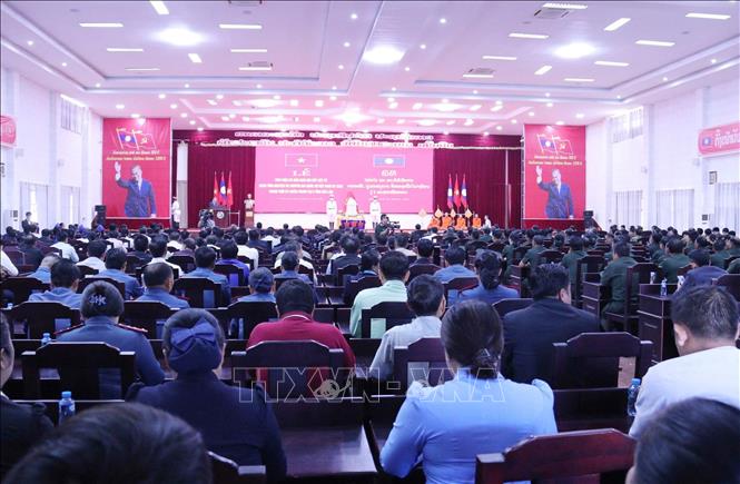  Lễ truy điệu, hồi hương 9 hài cốt liệt sĩ quân tình nguyện và chuyên gia Việt Nam hy sinh tại Bắc Lào về nước. Ảnh: Xuân Tú - PV TTXVN tại Lào