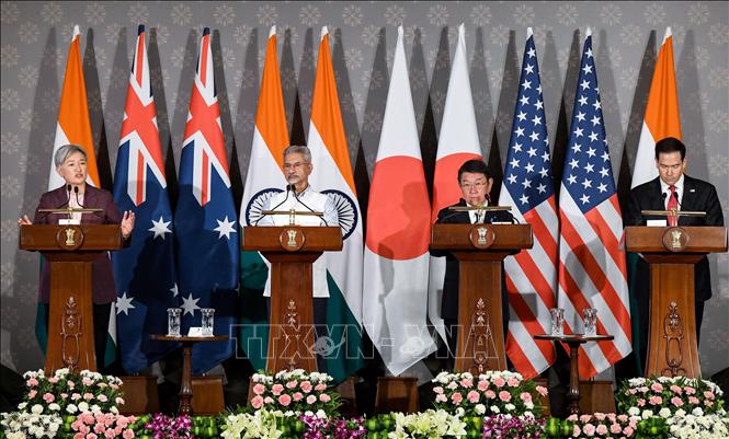 (Từ trái sang) Ngoại trưởng Australia Penny Wong, Ngoại trưởng Ấn Độ Subrahmanyam Jaishankar, Ngoại trưởng Nhật Bản Toshimitsu Motegi và Ngoại trưởng Mỹ Marco Rubio tại cuộc họp báo chung sau Hội nghị Ngoại trưởng nhóm Bộ Tứ ở New Delhi, Ấn Độ, ngày 26/5/2026. Ảnh: ANI/TTXVN