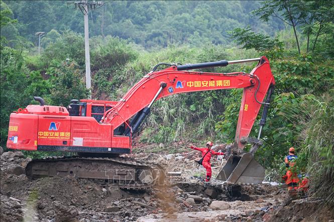 Khu vực chịu ảnh hưởng của mưa lũ tại Trùng Khánh, Trung Quốc. Ảnh: THX/TTXVN