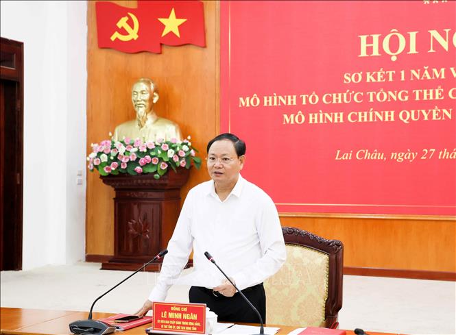 Bí thư Tỉnh ủy Lai Châu Lê Minh Ngân chỉ đạo hội nghị. Ảnh: Nguyễn Oanh - TTXVN