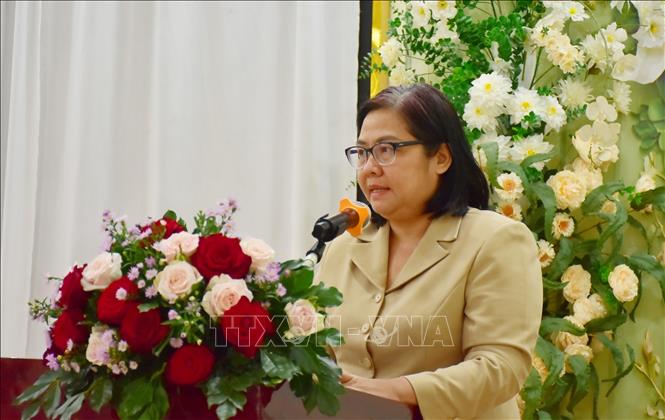Bà Huỳnh Kim Định, Phó giám đốc Trung tâm Khuyến nông Quốc gia, phát biểu khai mạc Hội thảo. Ảnh: Thanh Sang-TTXVN