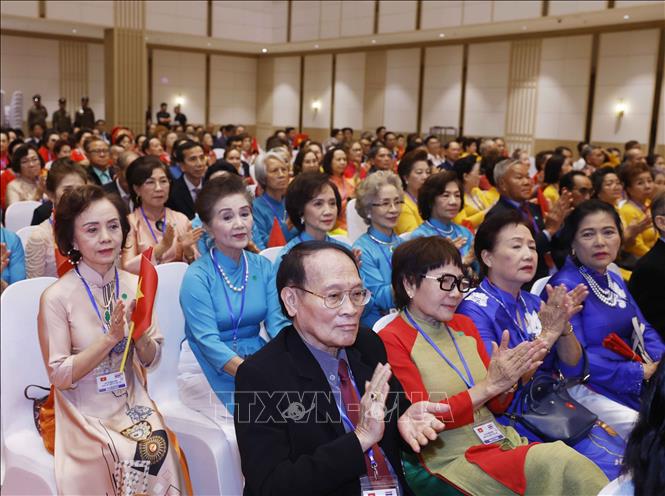 Cộng đồng người Việt Nam tại Thái Lan tham dự cuộc gặp Tổng Bí thư, Chủ tịch nước Tô Lâm và Phu nhân. Ảnh: Thống Nhất – TTXVN