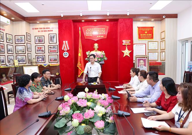 Ban Chỉ đạo thi phường Cửa Nam đánh giá cao tinh thần chủ động, nghiêm túc của các nhà trường và các lực lượng phối hợp trong công tác chuẩn bị kỳ thi. Ảnh: Thanh Tùng - TTXVN