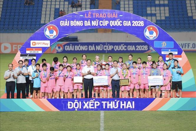 CLB Hà Nội I xếp vị trí thứ 2. Ảnh: Minh Quyết - TTXVN