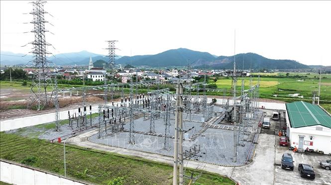 Trạm biến áp 110kV Khu công nghiệp WHA cung cấp điện phục vụ sản xuất cho khu công nghiệp WHA, ở xã Trung Lộc, tỉnh Nghệ An. Ảnh: Vũ Sinh – TTXVN