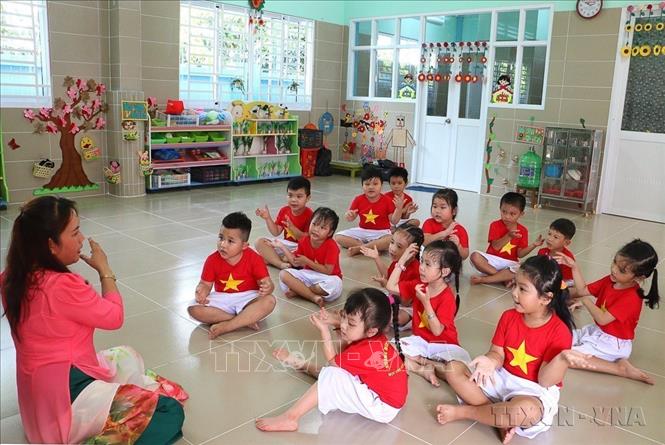 Trường Mầm non Sao Mai điểm ấp 3B (Vĩnh Long) được xây mới khang trang tạo điều kiện học tập và vui chơi tốt hơn cho trẻ. Ảnh: Lê Thúy Hằng – TTXVN

