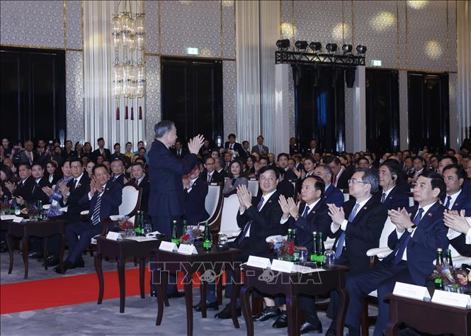 Tổng Bí thư, Chủ tịch nước Tô Lâm và các đại biểu dự Diễn đàn Doanh nghiệp Việt Nam - Thái Lan. Ảnh: Thống Nhất – TTXVN