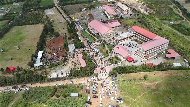 Toàn cảnh Trường nữ sinh Utumishi ở hạt Nakuru, phía Tây Bắc thủ đô Nairobi (Kenya), nơi xảy ra vụ hoả hoạn nghiêm trọng tại khu ký túc xá của trường,  ngày 28/5/2026. Ảnh: THX/TTXVN