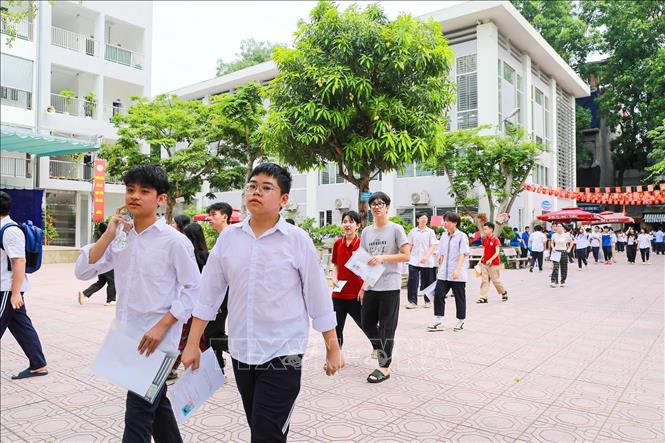 Điểm thi trường THPT Đoàn Kết - Hai Bà Trưng (phường Bạch Mai) có 696 thí sinh, 29 phòng thi. Ảnh: Khánh Hoà - TTXVN