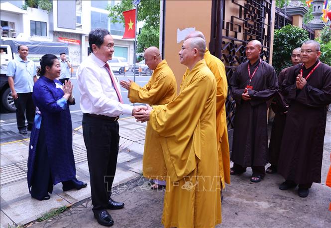 Chủ tịch Quốc hội Trần Thanh Mẫn với các đại biểu. Ảnh: Văn Điệp – TTXVN 