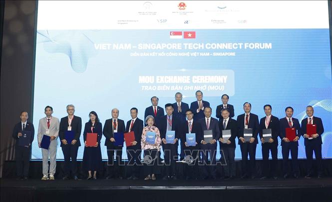 Tổng Bí thư, Chủ tịch nước Tô Lâm chứng kiến lễ trao các biên bản ghi nhớ hợp tác giữa hai nước. Ảnh: Thống Nhất – TTXVN