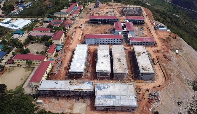 Trường Phổ thông nội trú liên cấp Tiểu học và Trung học cơ sở Pa Tần đang được gấp rút thi công. Ảnh: Quý Trung – TTXVN