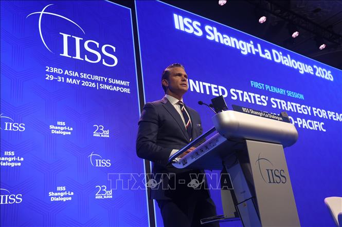Bộ trưởng chiến tranh Mỹ Pete Hegseth trình bày bài phát biểu. Ảnh: Việt Dũng - P/v TTXVN tại Singapore

