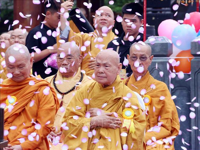 Most Venerable Thich Thien Nhon, Vice Supreme Patriarch and President of the VBS Executive Council, attends the Vesak celebration in Ho Chi Minh city. VNA Photo: Xuân Khu