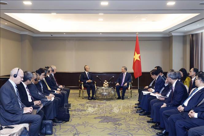Tổng Bí thư, Chủ tịch nước Tô Lâm tiếp ông Masato Kanda, Chủ tịch Ngân hàng Phát triển Châu Á (ADB). Ảnh: Thống Nhất – TTXVN