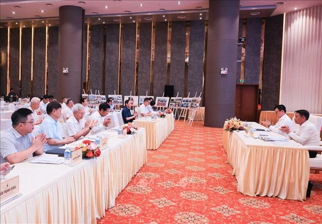 Chấm Chung khảo Giải báo chí Quốc gia lần thứ 20 năm 2026. Ảnh: Hoàng Hiếu - TTXVN