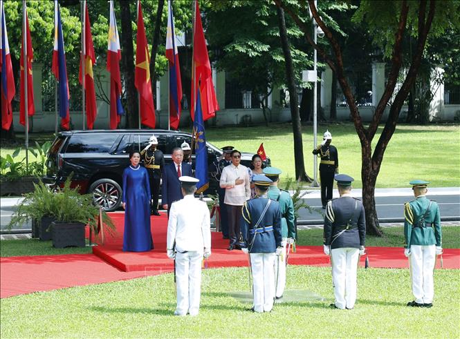 Lễ đón Tổng Bí thư, Chủ tịch nước Tô Lâm và Phu nhân được tổ chức trọng thể tại Phủ Tổng thống ở thủ đô Manila theo nghi thức cao nhất dành cho Nguyên thủ quốc gia. Ảnh: Thống Nhất – TTXVN
