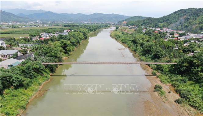 Cầu treo Yên Phú là công trình giao thông quan trọng phục vụ nhu cầu đi lại, giao thương của nhân dân giữa trung tâm xã Xuân Ái với các thôn và khu vực lân cận. Ảnh: Đinh Thùy - TTXVN