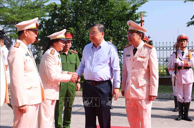 Phó Thủ tướng Thường trực Phạm Gia Túc tới dự Lễ công bố Quyết định đặc xá năm 2026 của Chủ tịch nước tại Trại giam Thanh Xuân. Ảnh: Phạm Kiên - TTXVN