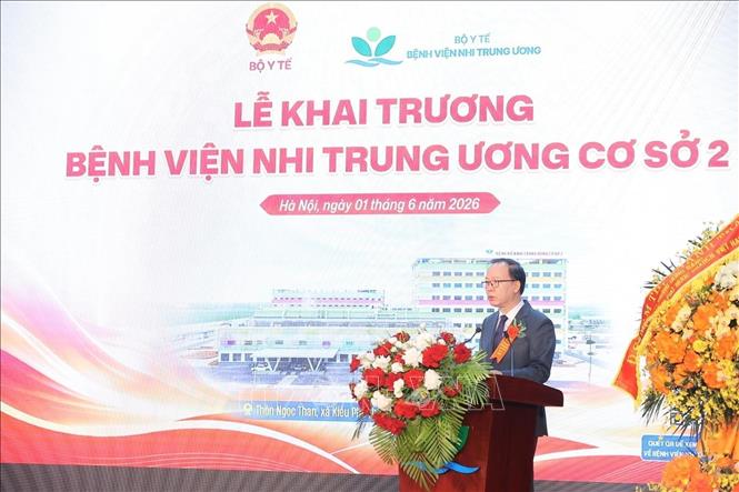 GS.TS.BS Trần Minh Điển, Giám đốc hiện tại của Bệnh viện Nhi Trung ương phát biểu. Ảnh: Minh Quyết - TTXVN