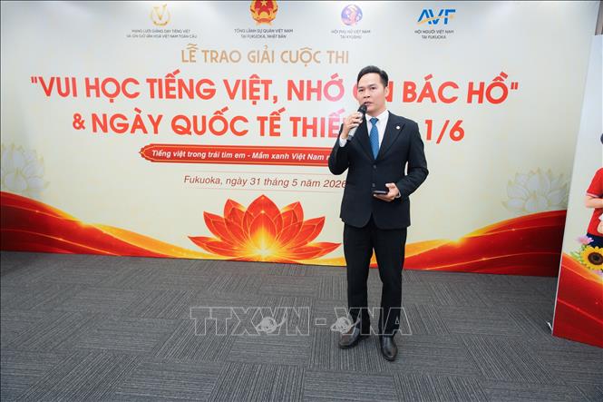 Ông Hoàng Xuân Dũng, Chủ tịch Hội Người Việt Nam tại Fukuoka phát biểu tại sự kiện. Ảnh: Xuân Giao - PV TTXVN tại Nhật Bản
