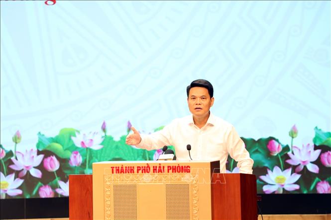 Ủy viên Trung ương Đảng, Bí thư Thành ủy Hải Phòng Lê Ngọc Châu phát biểu tại Hội nghị. Ảnh: Mạnh Tú - TTXVN