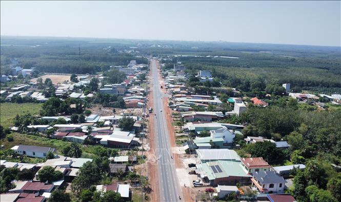 Theo kế hoạch đầu tư công trung hạn giai đoạn 2026-2030, xã Nha Bích dự kiến được bố trí hơn 504 tỷ đồng để thực hiện 35 dự án phát triển hạ tầng và an sinh xã hội. Ảnh: Đậu Tất Thành – TTXVN
