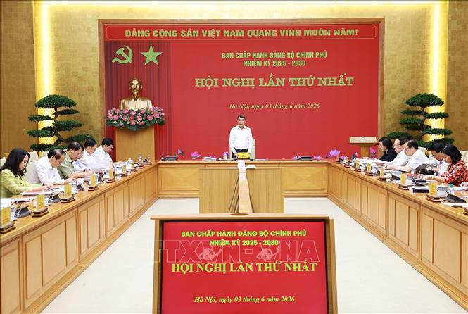 Bí thư Đảng uỷ, Thủ tướng Chính phủ Lê Minh Hưng chủ trì Hội nghị lần thứ nhất BCH Đảng bộ Chính phủ. Ảnh: Dương Giang – TTXVN
