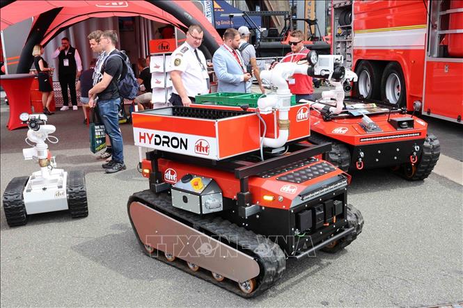 High-tech products are on display at the INTERSCHUTZ 2026 exhibition. VNA Photo: Vũ Hiệp