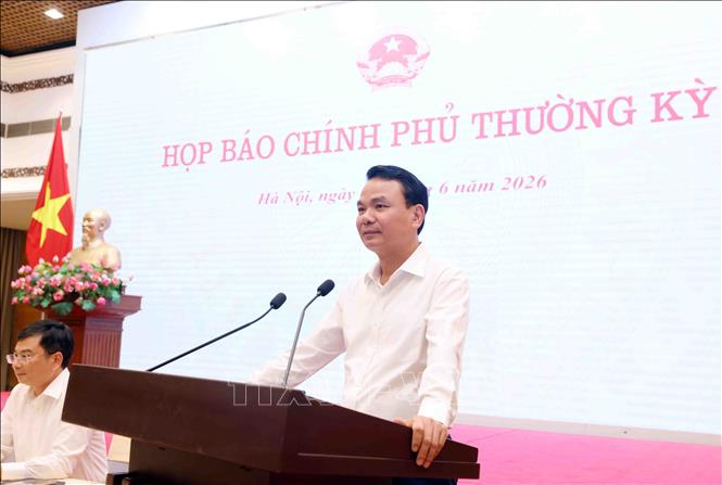 Bộ trưởng, Chủ nhiệm Văn phòng Chính phủ Đặng Xuân Phong phát biểu. Ảnh: Phạm Kiên - TTXVN