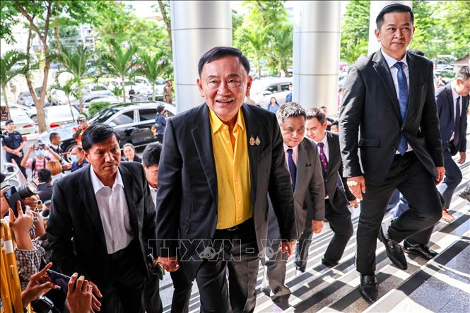 Cựu Thủ tướng Thái Lan Thaksin Shinawatra tới toà án ở Bangkok. Ảnh: ANI/TTXVN