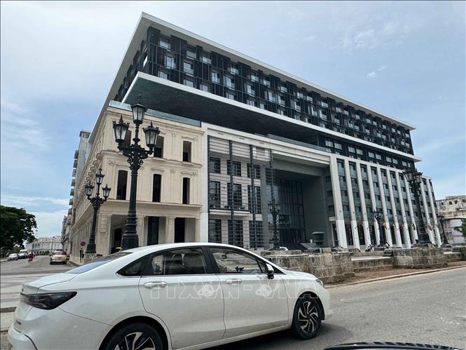 Một khách sạn sang trọng của Tây Ban Nha tại trung tâm phố cổ La Habana. Ảnh: Việt Hùng-PV TTXVN tại Cuba