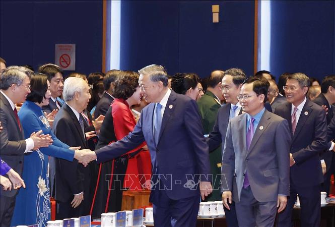 Tổng Bí thư, Chủ tịch nước Tô Lâm và các đồng chí lãnh đạo, nguyên lãnh đạo Đảng, Nhà nước đến dự Phiên trọng thể Đại hội XIV Công đoàn Việt Nam. Ảnh: Thống Nhất – TTXVN