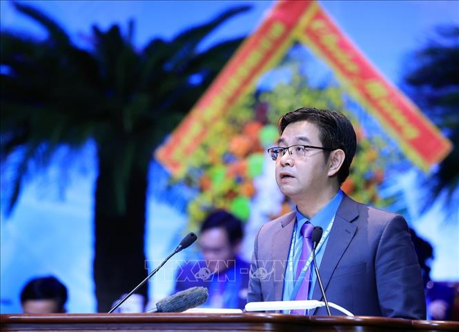 Đồng chí Nguyễn Văn Thắng, Chủ tịch Liên đoàn lao động thành phố Hà Nội trình bày tham luận. Ảnh: Tuấn Anh - TTXVN