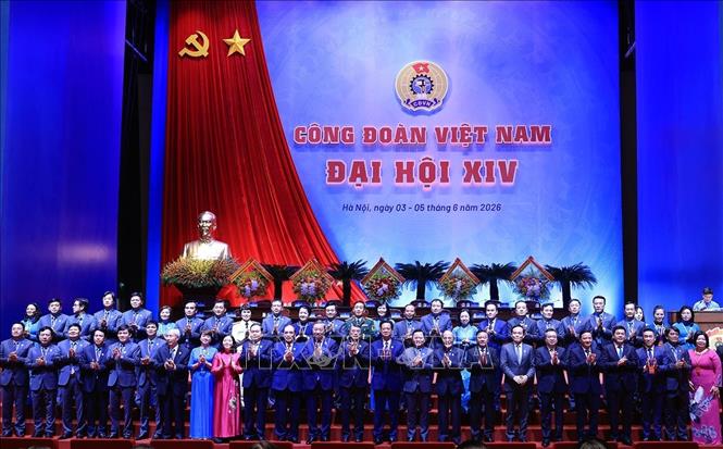Lãnh đạo Đảng, Nhà nước chụp ảnh chung với các đại biểu. Ảnh: Tuấn Anh - TTXVN