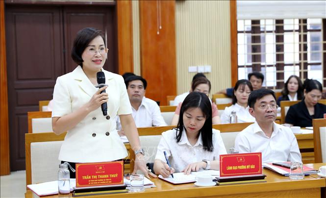 Bí thư Đảng ủy phường Mỹ Hào Trần Thị Thanh Thủy phát biểu tại hội nghị. Ảnh: Thế Duyệt – TTXVN