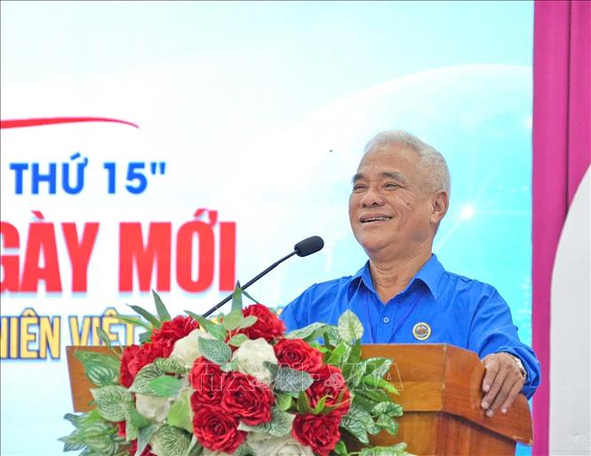 Trưởng Ban liên lạc Cựu cán bộ Đoàn tỉnh Lâm Đồng Hồ Anh Dũng phát biểu ý kiến. Ảnh: Huỳnh Anh - TTXVN 
