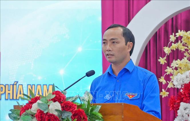Bí thư Tỉnh đoàn Cà Mau Phạm Tuấn Tài phát biểu. Ảnh: Huỳnh Anh - TTXVN