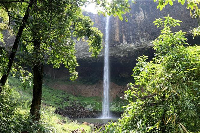 Lieng Nung Waterfall (Dong Gia Nghia ward, Lam Dong province) is one of the typical geological and landscape heritage sites belonging to the Dak Nong UNESCO Global Geopark. VNA Photo: Nguyễn Huy Thành