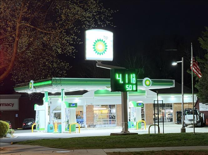 Một trạm xăng tại Washington D.C. Ảnh: Ngọc Quang - PV TTXVN tại Mỹ
