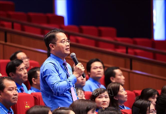 Đồng chí Hoàng Phúc Long, Chủ tịch Công đoàn Liên doanh Việt - Nga Vietsovpetro (VSP), Công đoàn Dầu khí Việt Nam phát biểu về nội dung 
