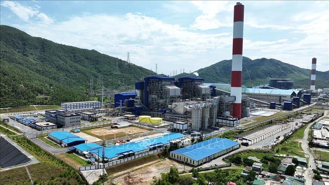 Lĩnh vực năng lượng là một lĩnh vực trụ cột được thu hút đầu tư vào hoạt động trong Khu kinh tế Vũng Áng (Hà Tĩnh). Ảnh: Vũ Sinh - TTXVN