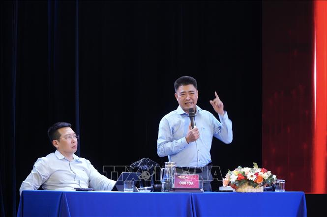 PGS.TS. Lâm Nhân, Hiệu trưởng Trường Đại học Văn hóa TP. Hồ Chí Minh phát biểu tại hội thảo. Ảnh: Hữu Duyên - TTXVN