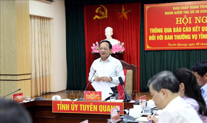 Ủy viên Bộ Chính trị, Bí thư Trung ương Đảng, Trưởng Ban Tuyên giáo và Dân vận Trung ương Trịnh Văn Quyết phát biểu kết luận hội nghị. Ảnh: Quang Cường – TTXVN
