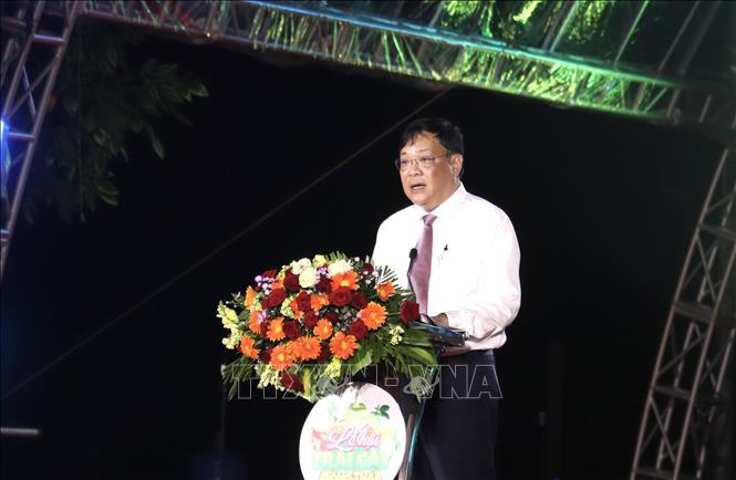 Ông Phạm Thành Ngại, Chủ tịch UBND tỉnh Đồng Tháp, phát biểu khai mạc Lễ hội trái cây Đồng Tháp lần thứ nhất, năm 2026. Ảnh: Hồng Nhung – TTXVN