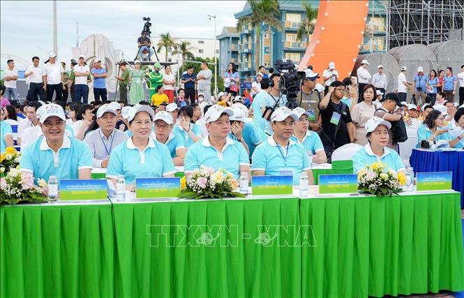 Các đại biểu tham dự lễ phát động. Ảnh: Trịnh Duy Hưng - TTXVN 