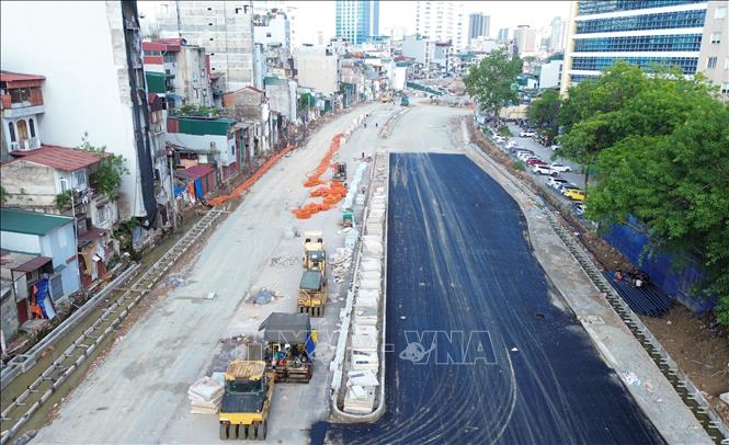 Nhiều hạng mục của dự án đang được nhà thầu gấp rút triển khai. Ảnh: Quốc Khánh - TTXVN