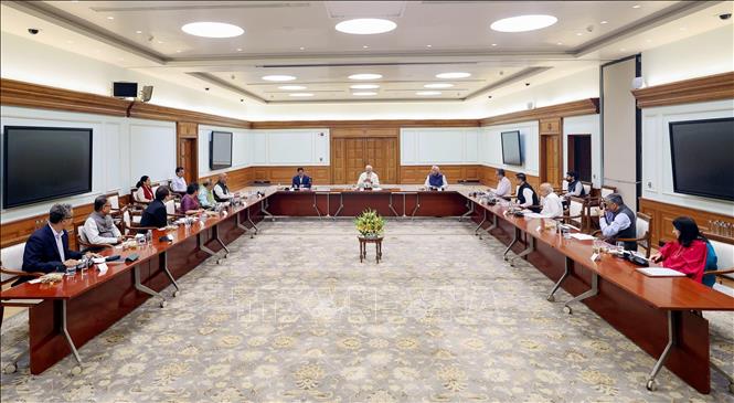 Thủ tướng Ấn Độ Narendra Modi chủ trì cuộc họp của Hội đồng Tư vấn Kinh tế của Thủ tướng tại New Delhi ngày 6/6/2026. Ảnh: ANI/TTXVN