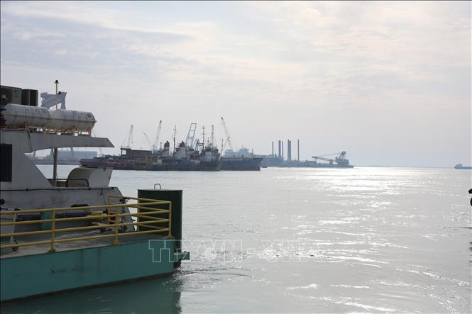Quang cảnh Vịnh Péc-xích nhìn từ Bushehr, Iran. Ảnh: THX/TTXVN