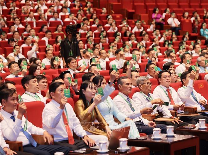 Các đại biểu biểu quyết Đề án nhân sự Ban Chấp hành Hội Nông dân Việt Nam khoá IX, nhiệm kỳ 2026 - 2031. Ảnh: Hoàng Hiếu - TTXVN